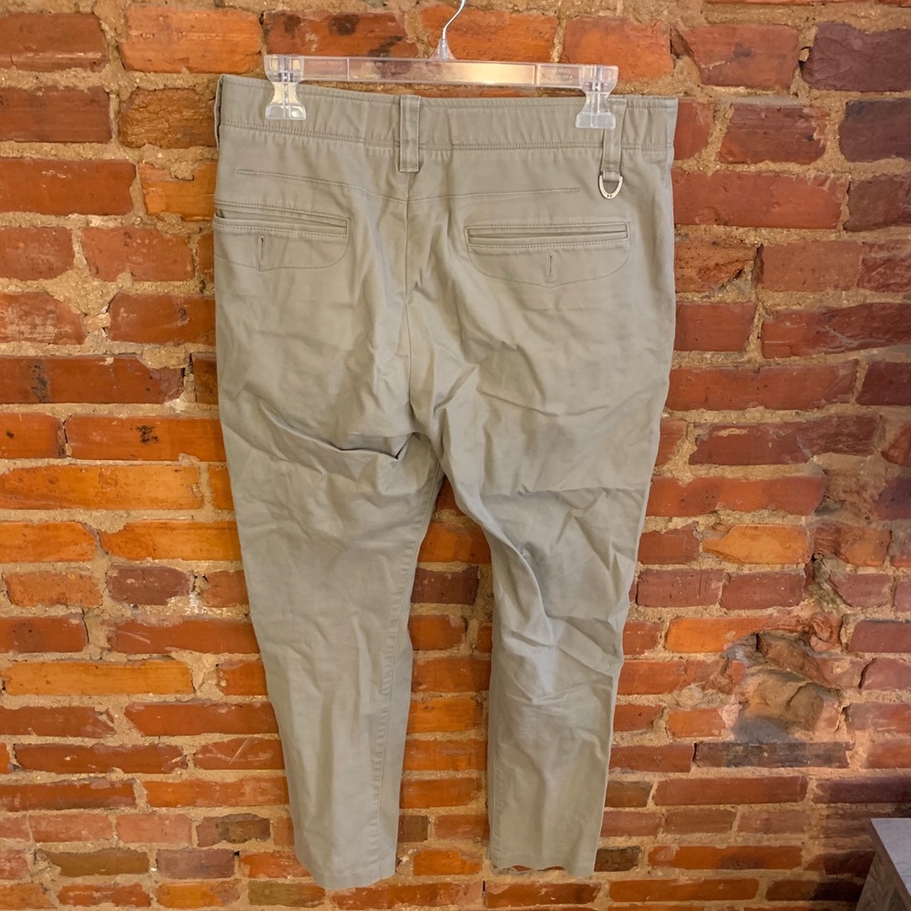 UnderArmour Khaki Pants